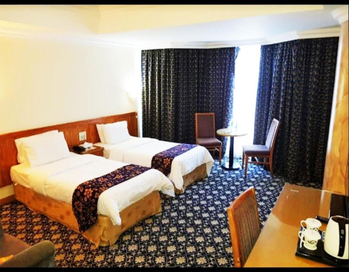 Phoenicia Tower Hotel And Spa Манама Экстерьер фото